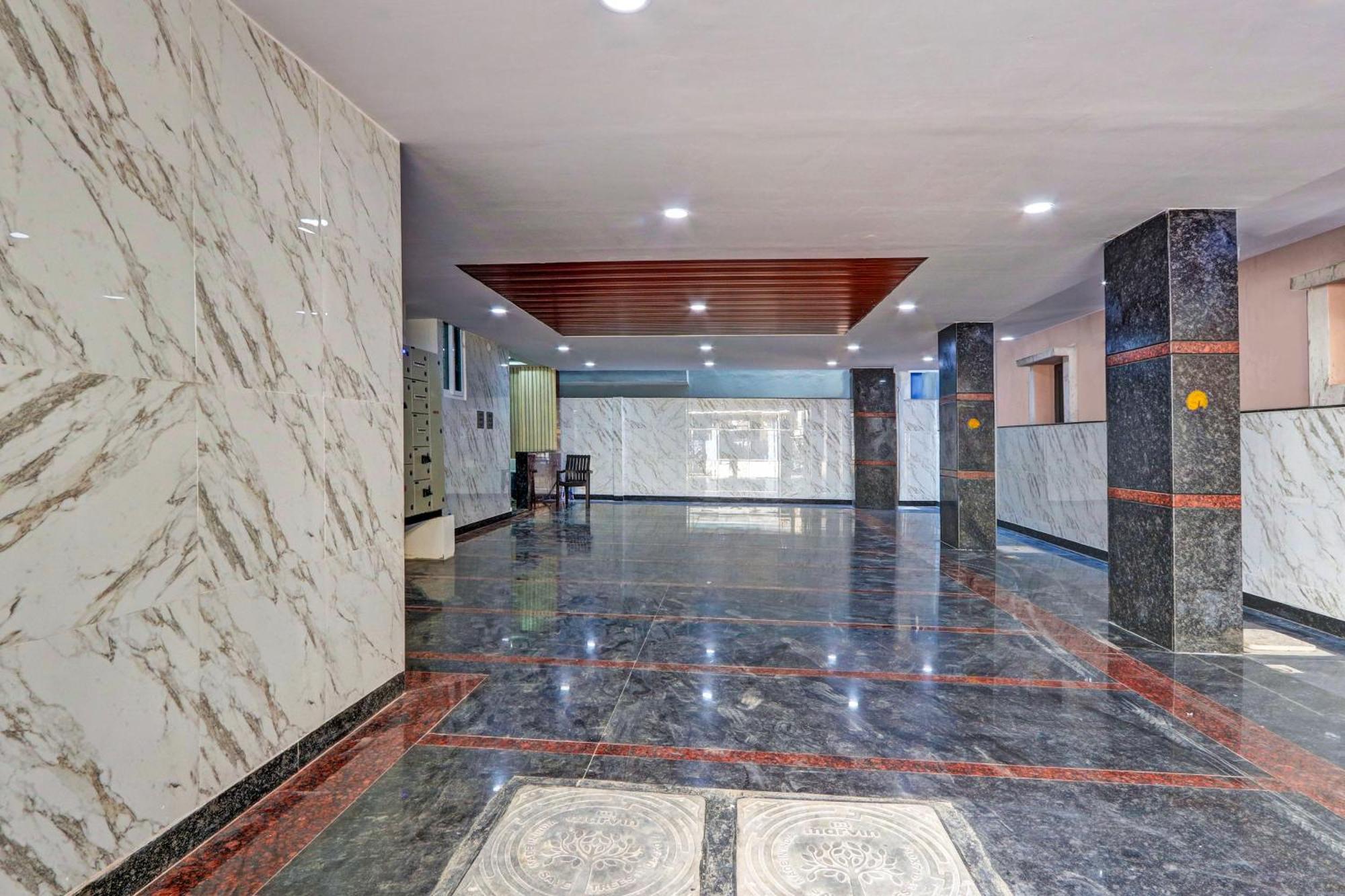 Hotel Super Collection O Gachibowli Phase 2 Near Isb Esterno foto