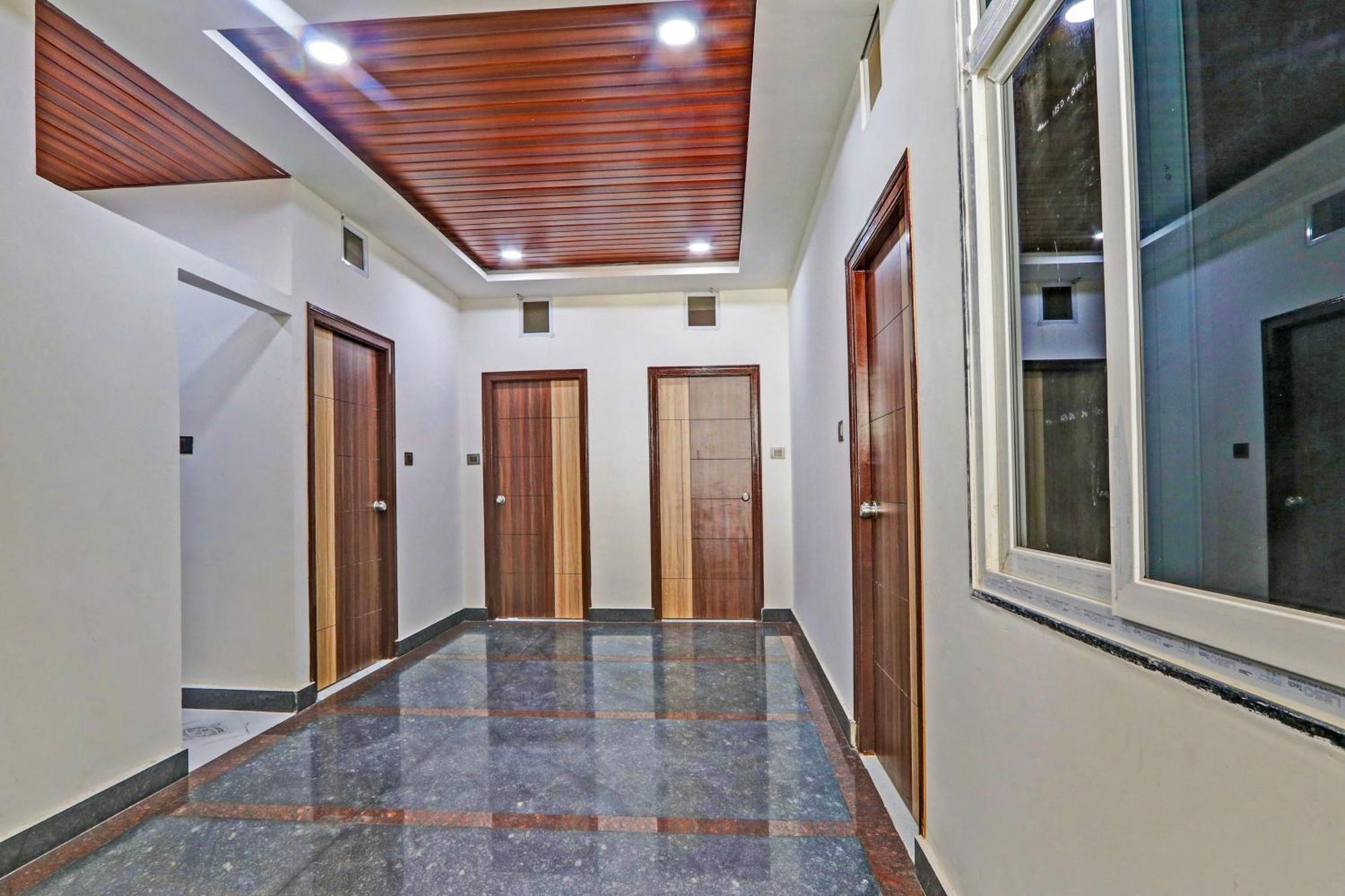 Hotel Super Collection O Gachibowli Phase 2 Near Isb Esterno foto